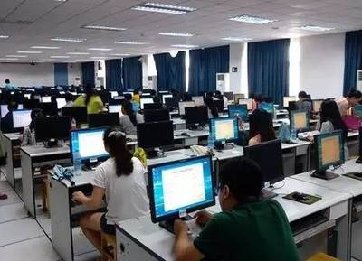 云南職稱(chēng)評(píng)定迎來(lái)新變革 外語(yǔ)與計(jì)算機(jī)考試告別歷史舞臺(tái)，電腦動(dòng)畫(huà)設(shè)計(jì)行業(yè)迎來(lái)新機(jī)遇